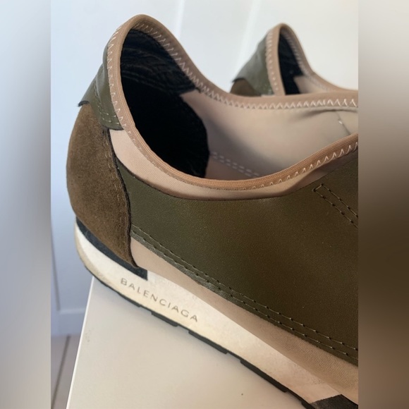 Balenciaga Race Runner Shoes - Picture 13 of 13